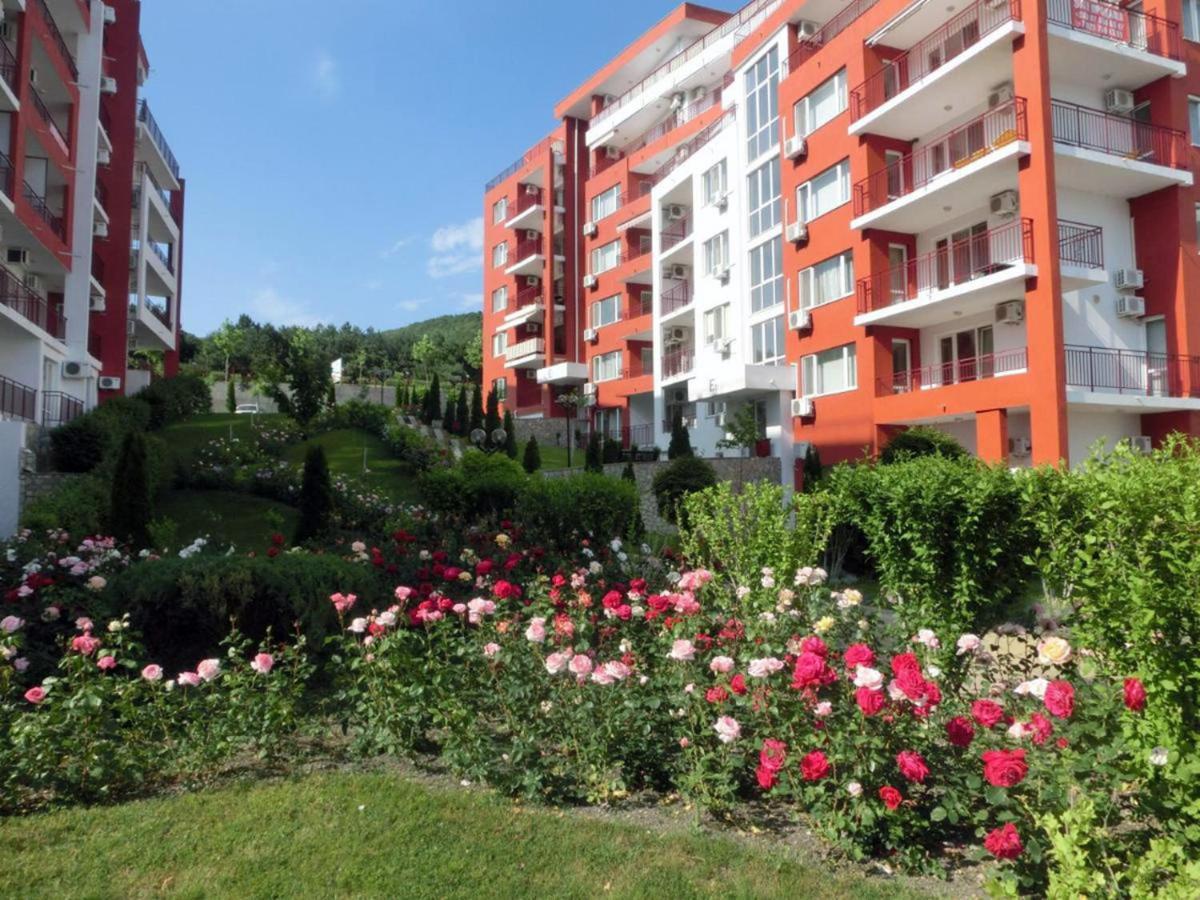 Panorama Fort Beach, Фамилно Студио Deluxe Sveti Vlas Buitenkant foto